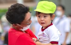 夫が浮気相手の子どもの父親代わりに！